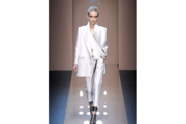 GIANFRANCO FERRE’, UNA MODERNA LAUREN HUTTON