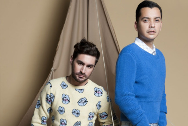 Armani/Teatro ospita Au Jour Le Jour