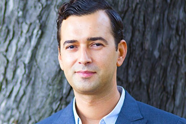 Angelos Bratis sfila all'Armani/Teatro