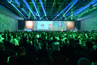 Salesforce joins the Milan Fashion Week 2018