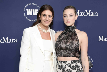 LILI REINHART ACCEPTED WIF MAX MARA FACE OF THE FUTURE AWARD