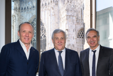 CAMERA NAZIONALE DELLA MODA ITALIANA: IL MINISTRO DEGLI AFFARI ESTERI E DELLA COOPERAZIONE INTERNAZIONALE ANTONIO TAJANI INCONTRA A MILANO IL PRESIDENTE CNMI CARLO CAPASA