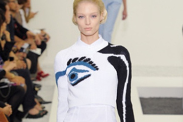 Corto o lungo, è l'abito che domina MILANO MODA DONNA 24 SETTEMBRE 2011