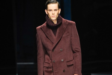 ALTA SARTORIA MASCHILE:  DA SALVATORE FERRAGAMO CLASSE ASSOLUTA