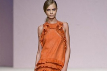 ERMANNO SCERVINO, DONNE BACIATE DAL SOLE