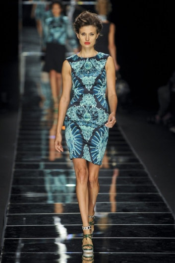 Fotoservizio/SS 2012/WOMEN/JOHN RICHMOND/19