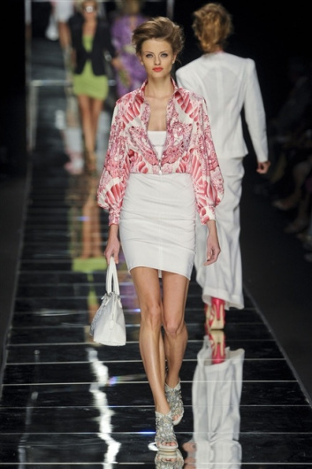 Fotoservizio/SS 2012/WOMEN/JOHN RICHMOND/11