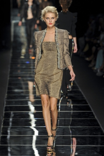 Fotoservizio/SS 2012/WOMEN/JOHN RICHMOND/32