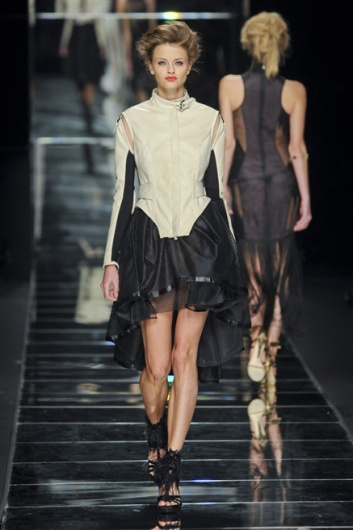 Fotoservizio/SS 2012/WOMEN/JOHN RICHMOND/46