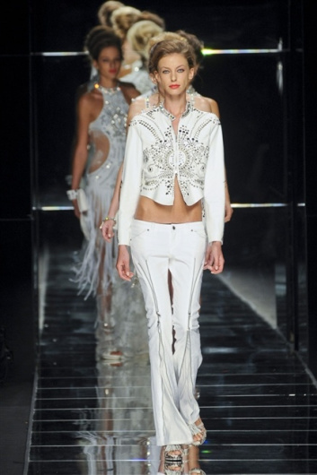 Fotoservizio/SS 2012/WOMEN/JOHN RICHMOND/49