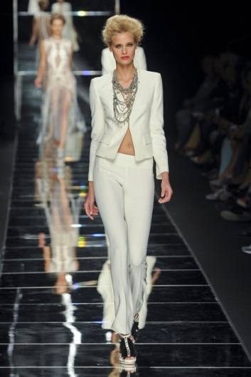 Fotoservizio/SS 2012/WOMEN/JOHN RICHMOND/41