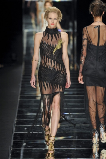 Fotoservizio/SS 2012/WOMEN/JOHN RICHMOND/44
