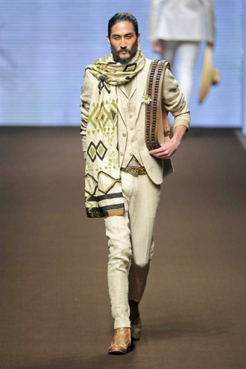 Fotoservizio/SS 2014/MEN/ETRO/DP1/6