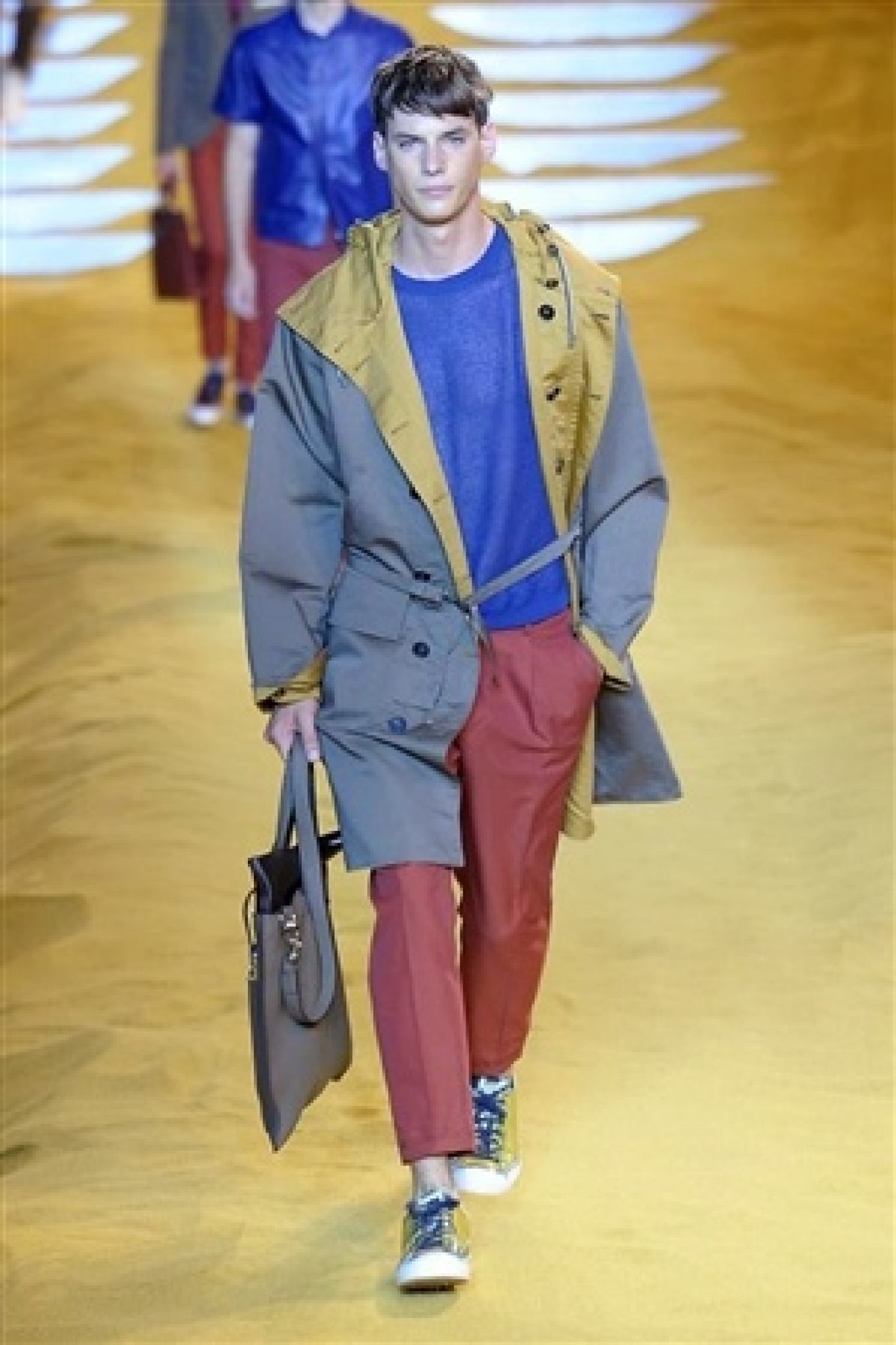 FENDI, DESERTO FASHION