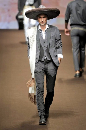 Fotoservizio/SS 2014/MEN/ETRO/DP1/41