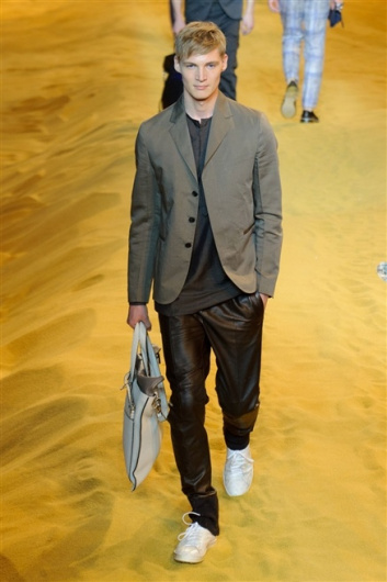 Fotoservizio/SS 2014/MEN/FENDI/DP1/34