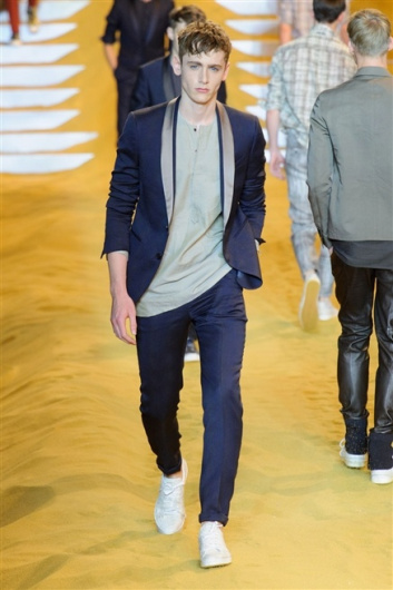 Fotoservizio/SS 2014/MEN/FENDI/DP1/36