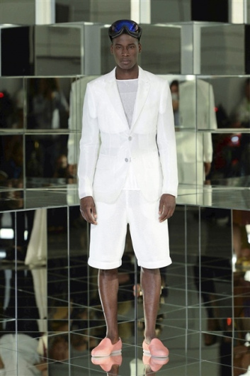 Fotoservizio/SS 2014/MEN/DIRK BIKKEMBERGS/DP1/0
