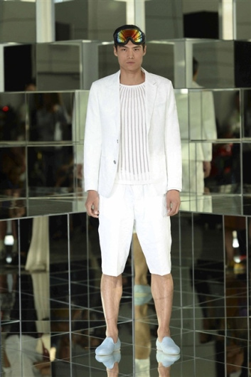 Fotoservizio/SS 2014/MEN/DIRK BIKKEMBERGS/DP1/2