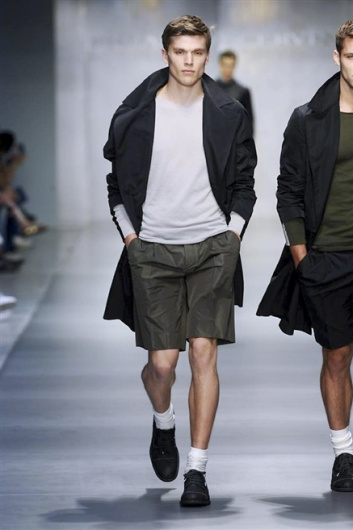 Fotoservizio/SS 2014/MEN/ERMANNO SCERVINO/DP1/2