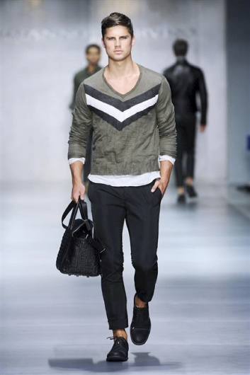 Fotoservizio/SS 2014/MEN/ERMANNO SCERVINO/DP1/5