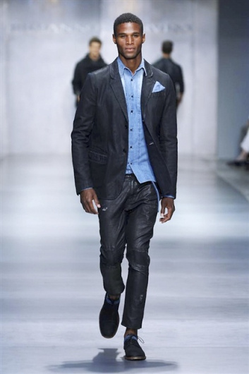 Fotoservizio/SS 2014/MEN/ERMANNO SCERVINO/DP1/22