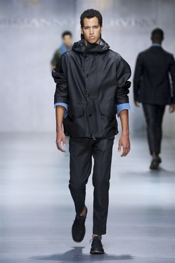 Fotoservizio/SS 2014/MEN/ERMANNO SCERVINO/DP1/24