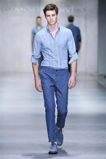 Fotoservizio/SS 2014/MEN/ERMANNO SCERVINO/DP1/33