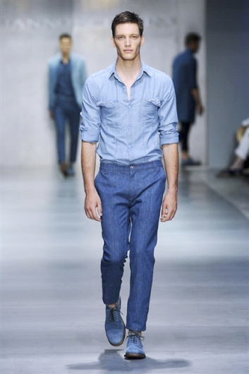 Fotoservizio/SS 2014/MEN/ERMANNO SCERVINO/DP1/34