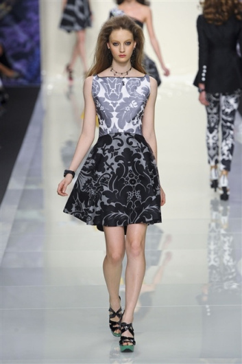Fotoservizio/SS 2012/WOMEN/ROCCOBAROCCO/16