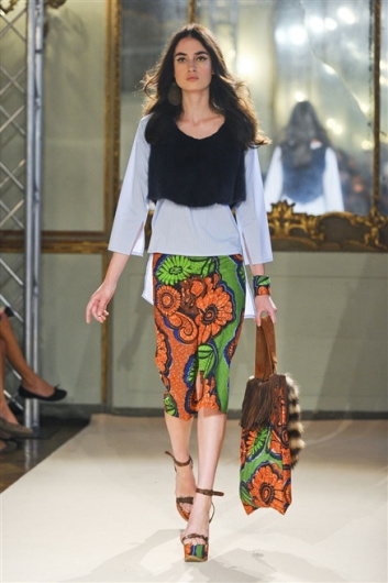 Fotoservizio/SS 2012/WOMEN/SIMONETTA RAVIZZA/7