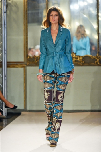 Fotoservizio/SS 2012/WOMEN/SIMONETTA RAVIZZA/29