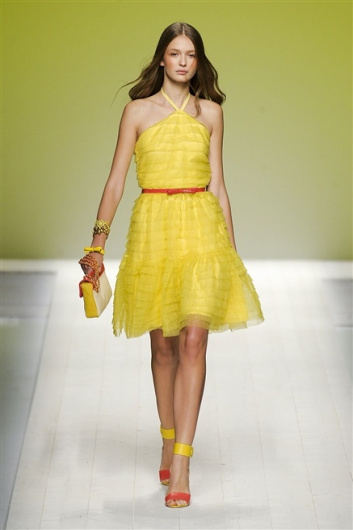 Fotoservizio/SS 2012/WOMEN/BLUGIRL/2