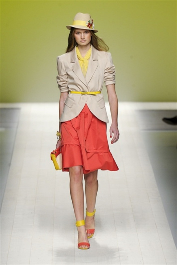 Fotoservizio/SS 2012/WOMEN/BLUGIRL/4