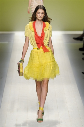 Fotoservizio/SS 2012/WOMEN/BLUGIRL/6