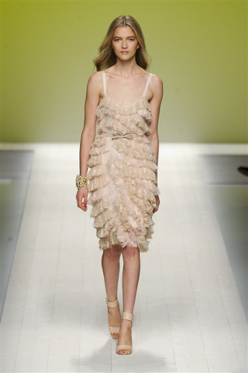 Fotoservizio/SS 2012/WOMEN/BLUGIRL/7