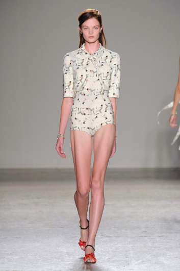 Fotoservizio/SS 2014/WOMEN/ANDREA INCONTRI/DP2/4