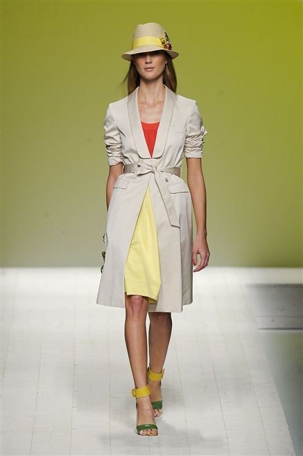 Fotoservizio/SS 2012/WOMEN/BLUGIRL/1