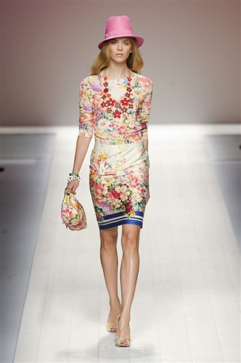 Fotoservizio/SS 2012/WOMEN/BLUGIRL/15