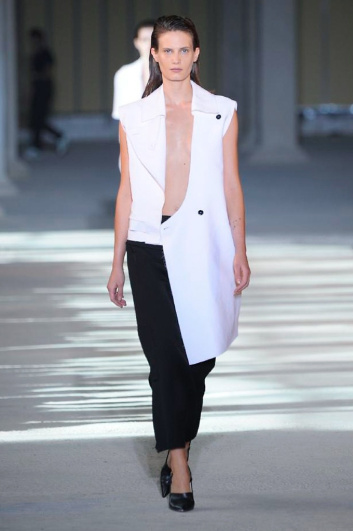 Fotoservizio/SS 2014/WOMEN/COSTUME NATIONAL/DP2/0