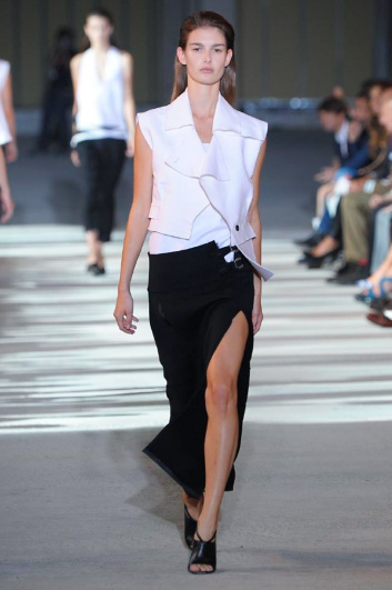 Fotoservizio/SS 2014/WOMEN/COSTUME NATIONAL/DP2/4