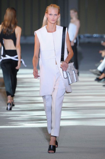 Fotoservizio/SS 2014/WOMEN/COSTUME NATIONAL/DP2/7