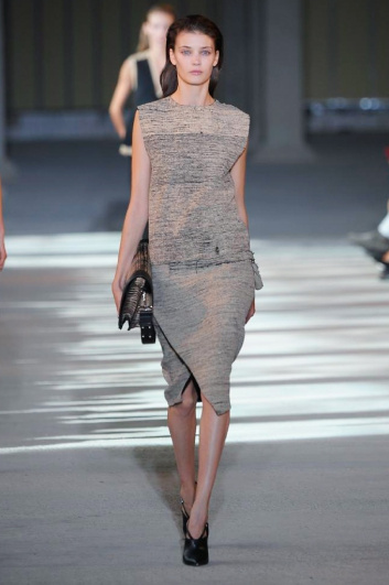 Fotoservizio/SS 2014/WOMEN/COSTUME NATIONAL/DP2/4