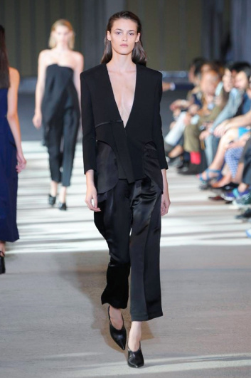 Fotoservizio/SS 2014/WOMEN/COSTUME NATIONAL/DP2/0