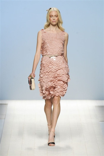 Fotoservizio/SS 2012/WOMEN/BLUGIRL/34