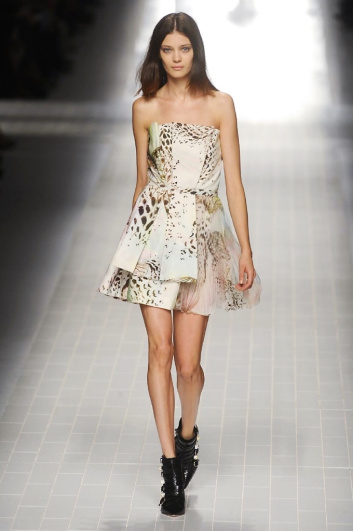 Fotoservizio/SS 2014/WOMEN/BLUMARINE/DP2/8