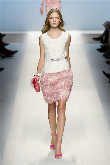 Fotoservizio/SS 2012/WOMEN/BLUGIRL/39