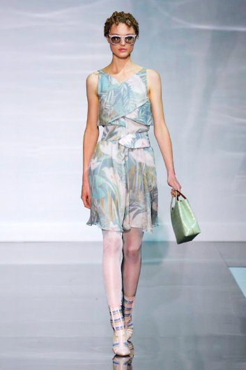 Fotoservizio/SS 2014/WOMEN/EMPORIO ARMANI/DP2/21