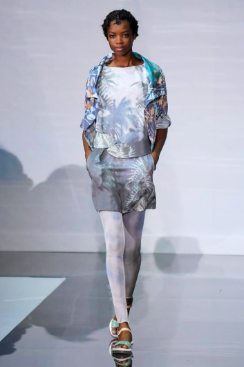 Fotoservizio/SS 2014/WOMEN/EMPORIO ARMANI/DP2/13