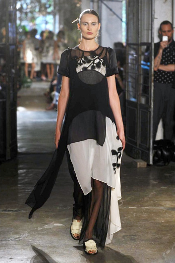 Fotoservizio/SS 2014/WOMEN/ANTONIO MARRAS/DP2/4